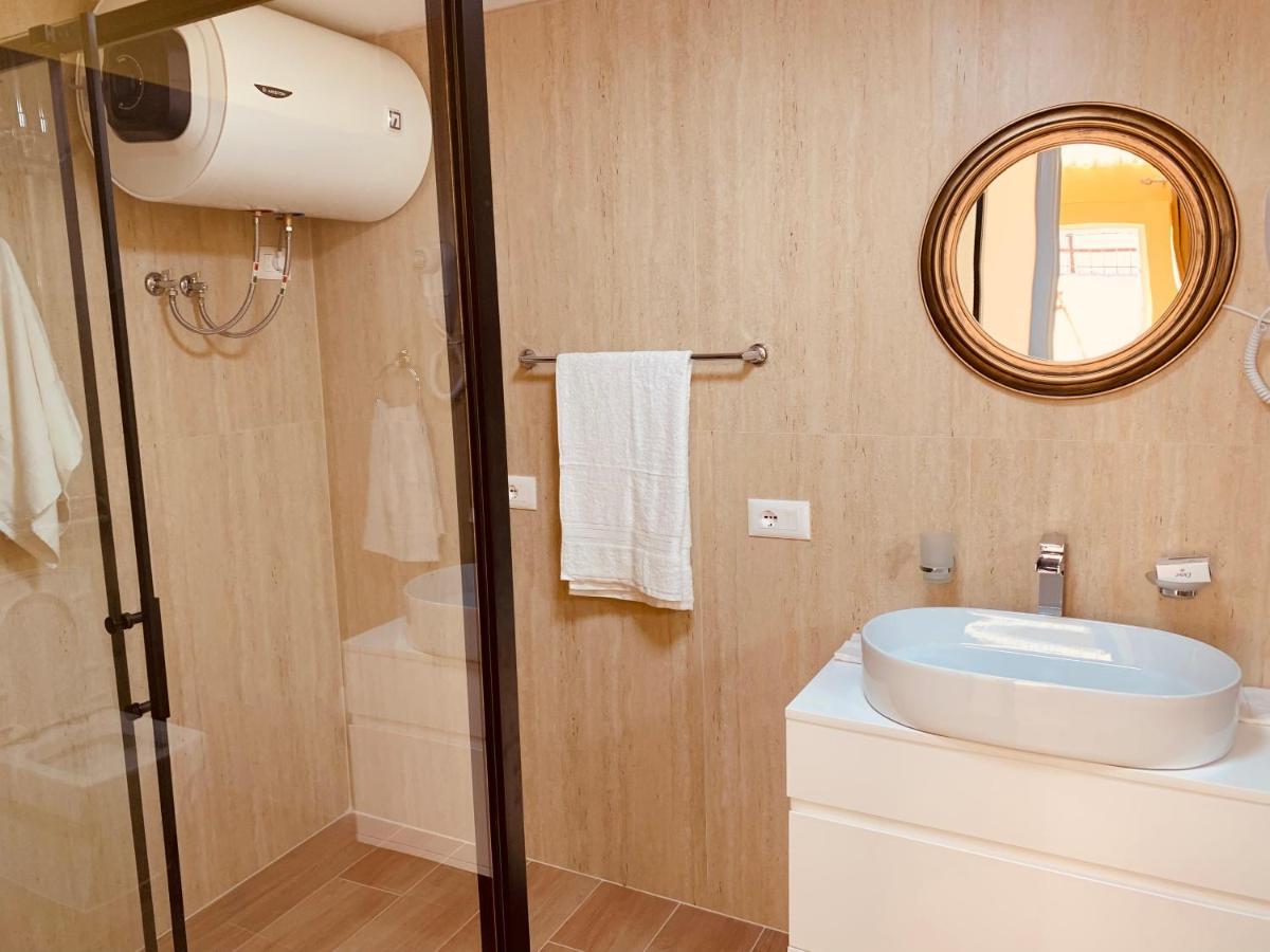 Auto Tana Guest House Tiranë Luaran gambar
