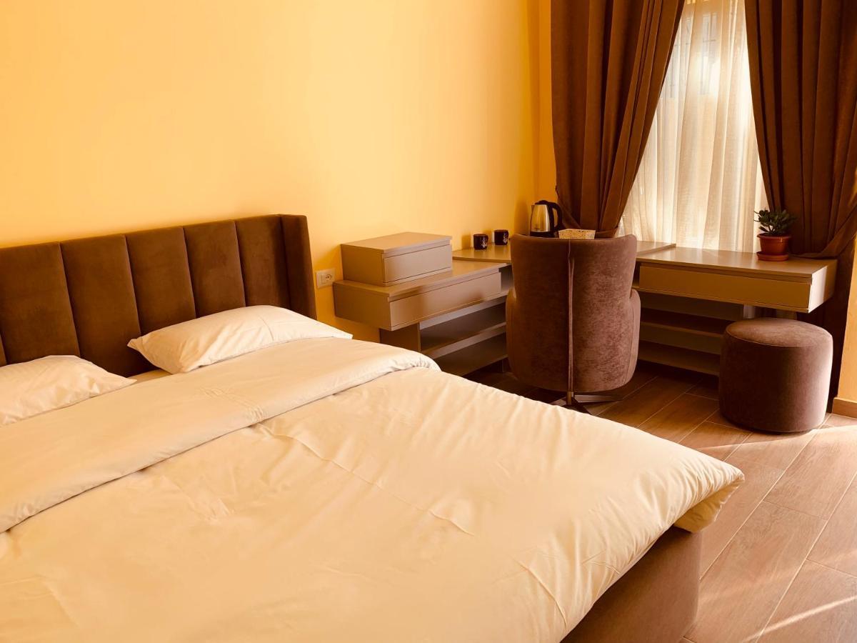 Auto Tana Guest House Tiranë Luaran gambar