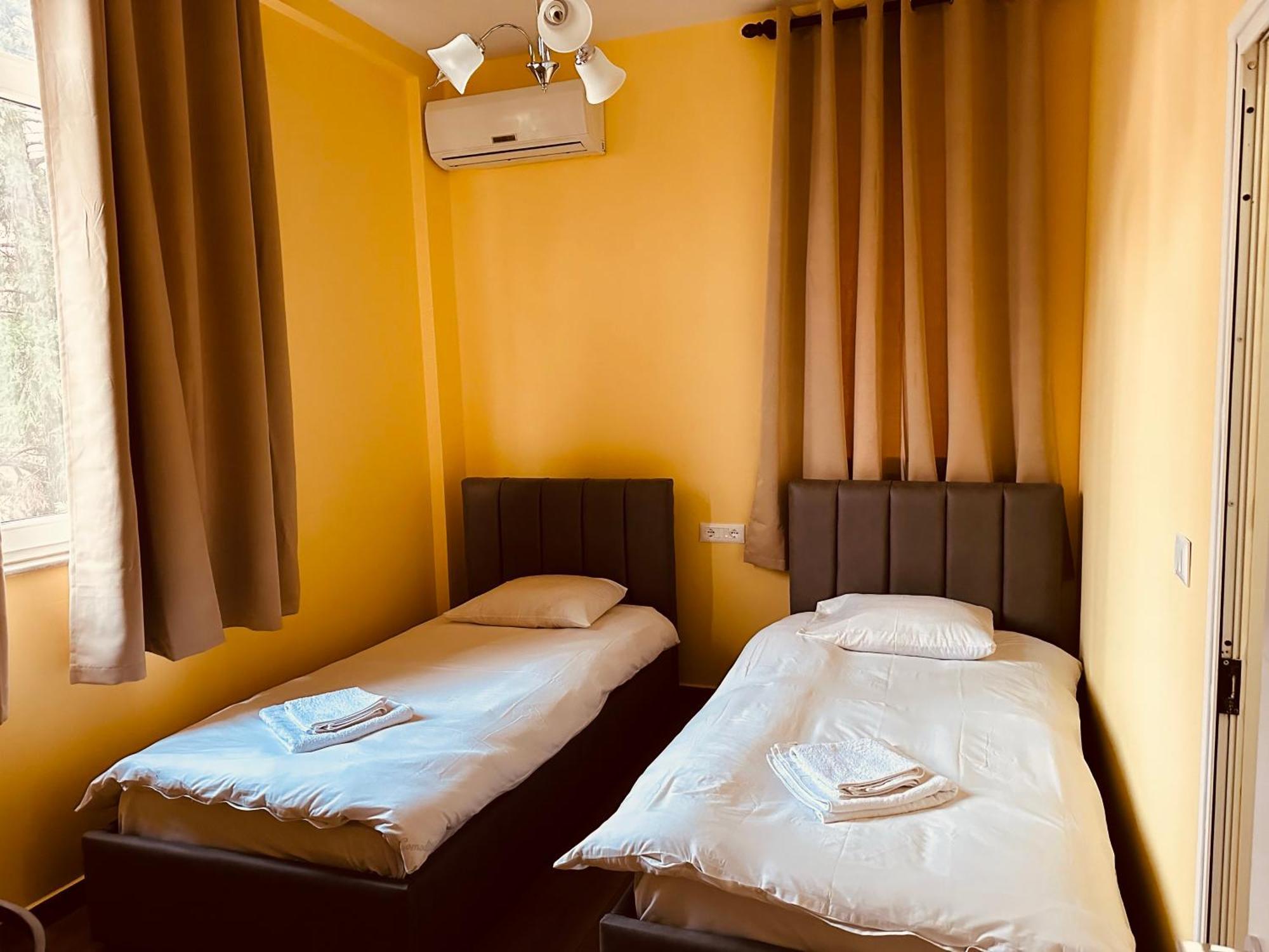 Auto Tana Guest House Tiranë Luaran gambar