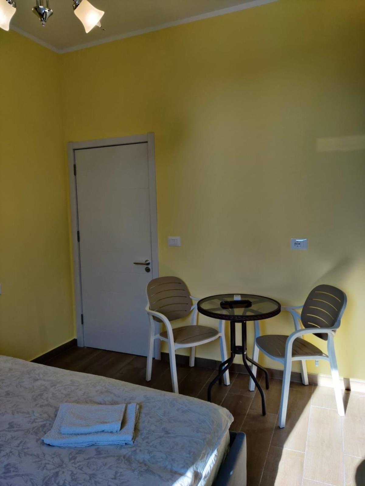 Auto Tana Guest House Tiranë Luaran gambar